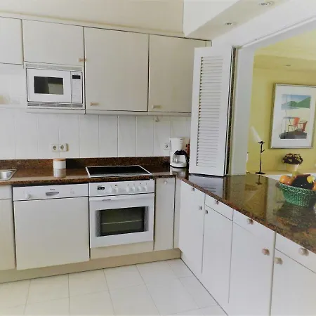 Apartment Ria - *